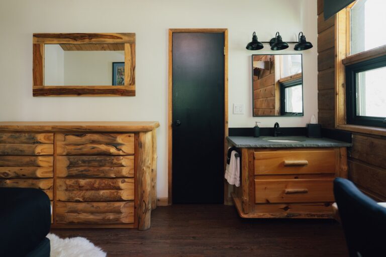 4. SVC_206SinkAndDresserView